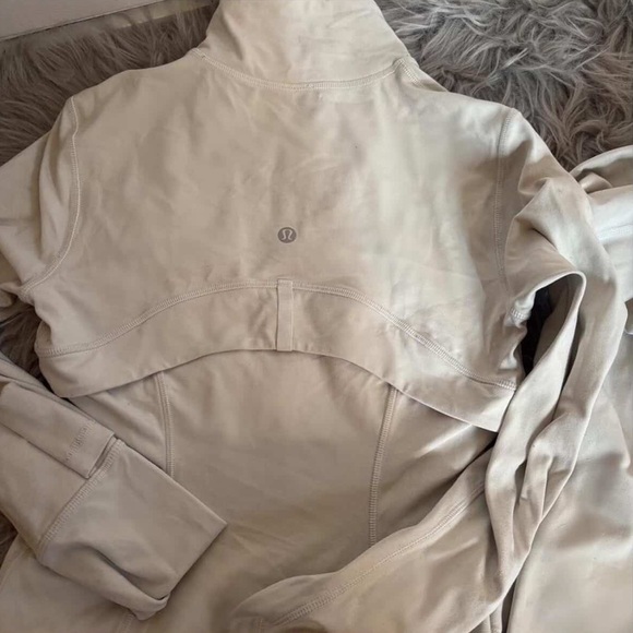 Lululemon Cream Set - Picture 3 of 3